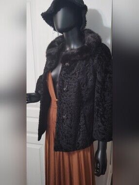 Vintage Gunter Jaeckel Black Women’s Blazer with Red Accent Detailing
